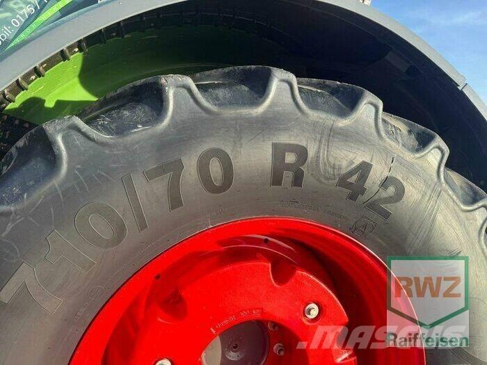 Fendt 828 Vario S4 拖拉机/农用车