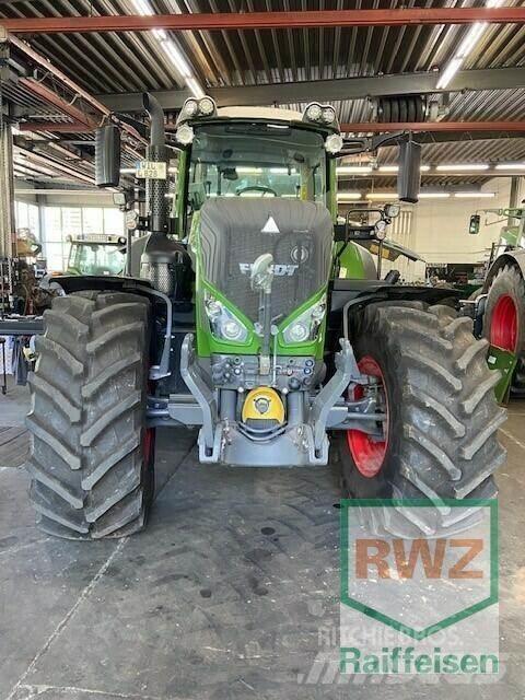 Fendt 828 Vario S4 拖拉机/农用车