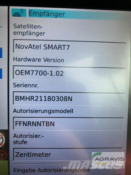 Fendt 828 VARIO S4 拖拉机/农用车