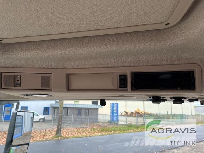 Fendt 942 VARIO GEN-7 拖拉机/农用车