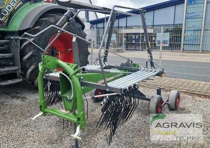 Fendt FORMER 456 DN 犁耙和摊草机