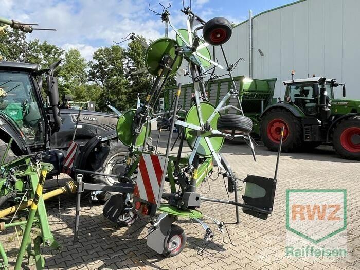 Fendt Lotus 770 犁耙和摊草机
