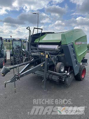 Fendt ROTANA 130 F 圆捆打捆机