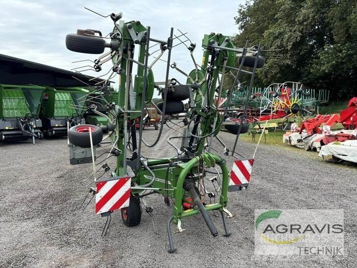 Fendt TWISTER 8608 DN 犁耙和摊草机