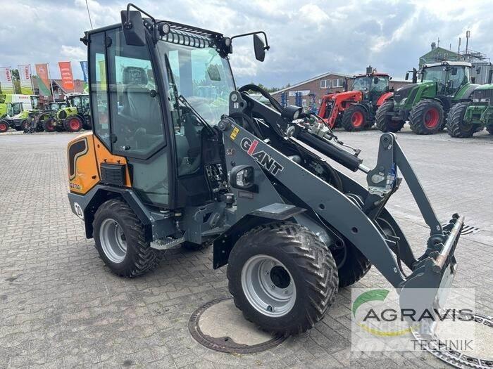 GiANT G2700 E 轮式装载机