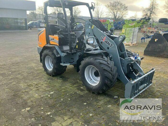 GiANT G3500 轮式装载机