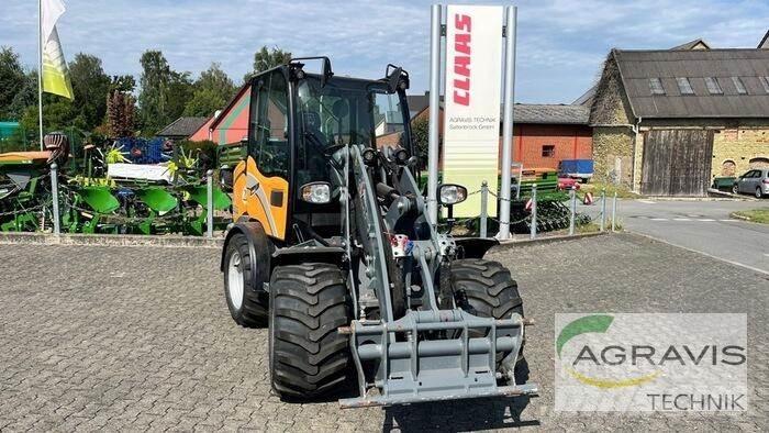 GiANT G5000 轮式装载机