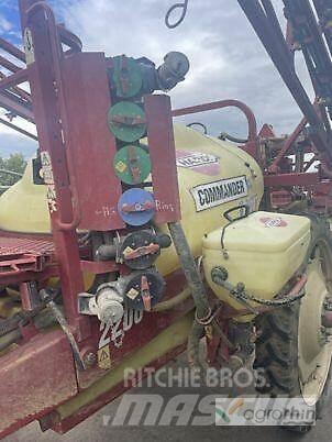 Hardi Commander 2200 牵引式喷雾机