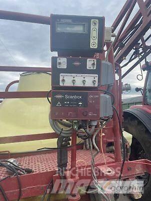 Hardi Commander 2200 牵引式喷雾机