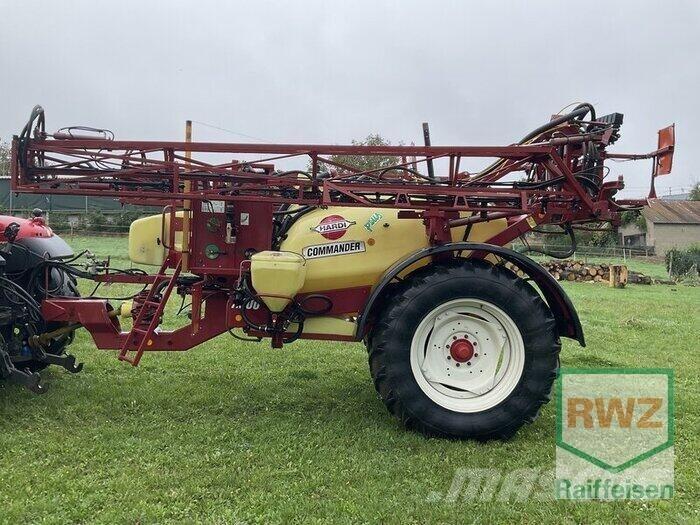 Hardi Commander 2800 牵引式喷雾机