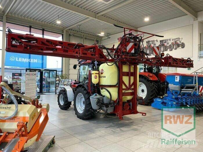 Hardi MASTER PRO 1200 牵引式喷雾机