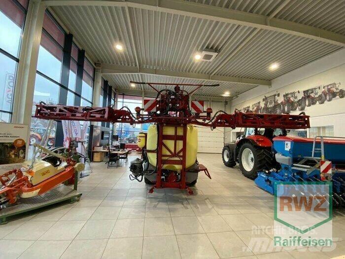 Hardi MASTER PRO 1200 牵引式喷雾机