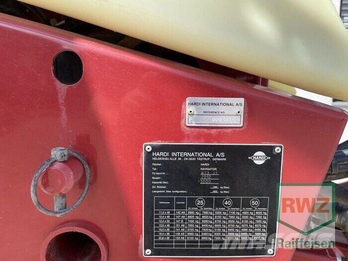 Hardi Navigator 3000 牵引式喷雾机