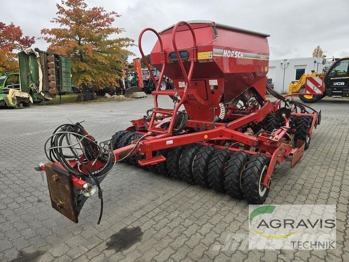 Horsch PRONTO 3 DC 多功能条播机