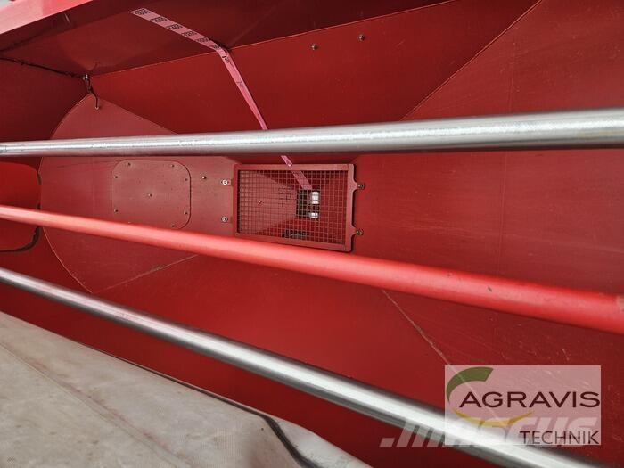 Horsch PRONTO 3 DC 多功能条播机