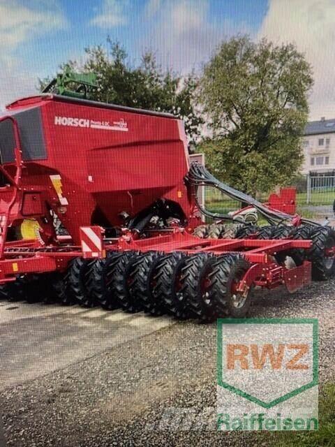 Horsch Pronto 6 DC 多功能条播机