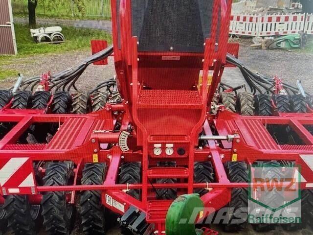 Horsch Pronto 6 DC 多功能条播机