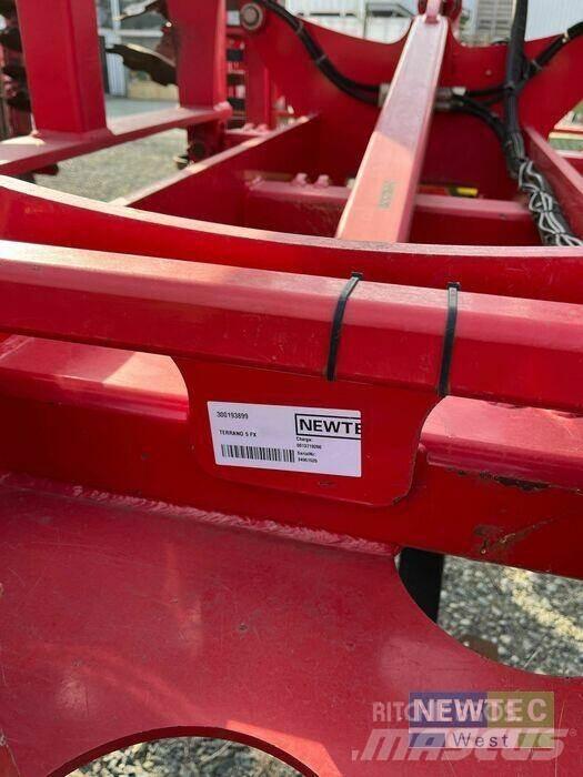 Horsch TERRANO 5 FX 手扶中耕机