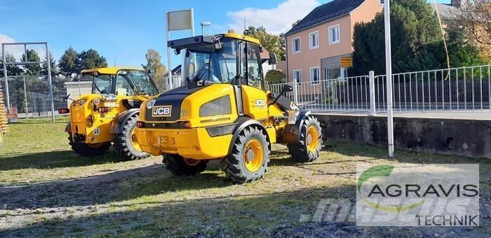 JCB 409 AGRI STUFE V 轮式装载机
