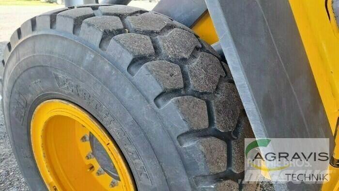 JCB 437 HT 轮式装载机