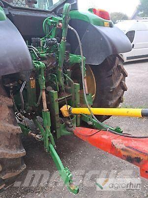 John Deere 6120M 拖拉机/农用车