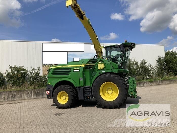 John Deere 8600 I 自走式青贮饲料收割机