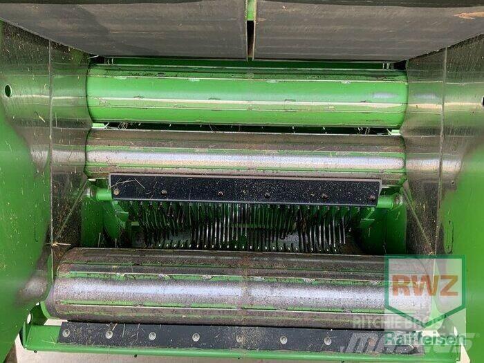 John Deere 990 圆捆打捆机