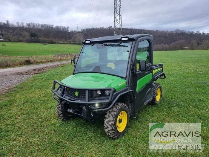 John Deere GATOR 小型拖拉机