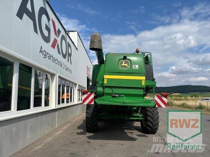 John Deere T560 联合收割机
