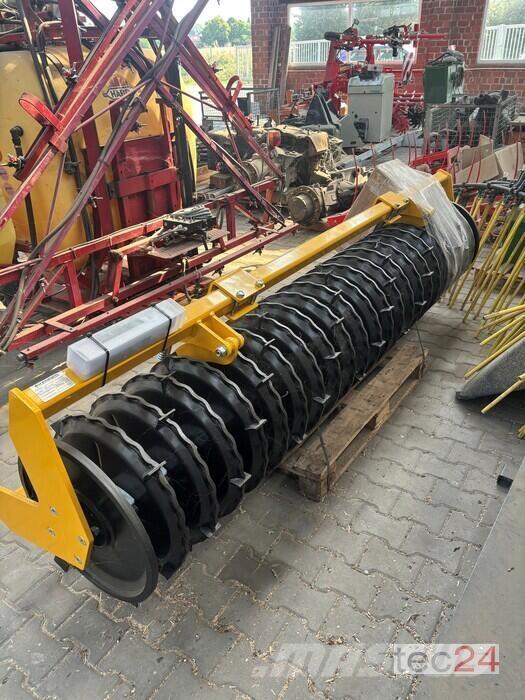 Kerner CW 550/300 滚笼耙