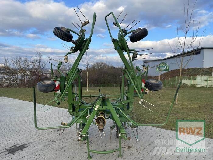 Krone KW 6.02/6 犁耙和摊草机