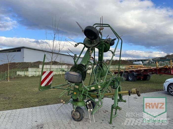 Krone KW 6.02/6 犁耙和摊草机