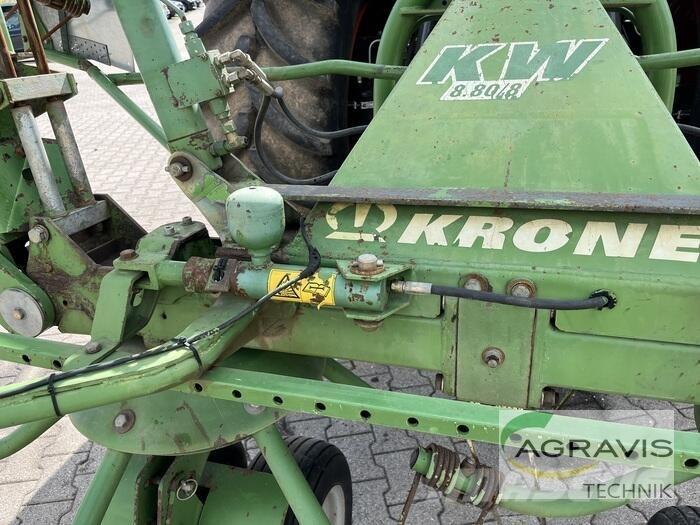 Krone KW 8.80/8 犁耙和摊草机