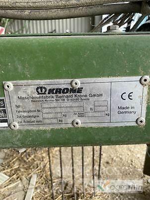 Krone SWADRO 710/26T 犁耙和摊草机