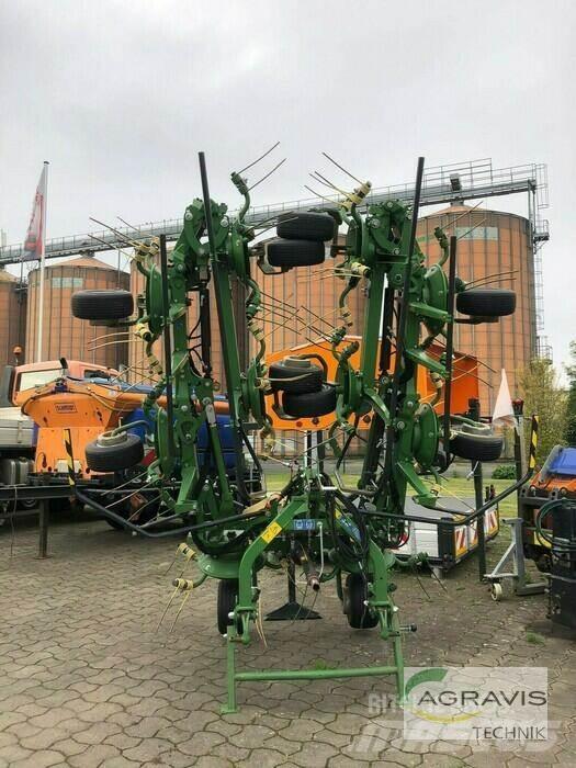 Krone VENDRO 1020 犁耙和摊草机