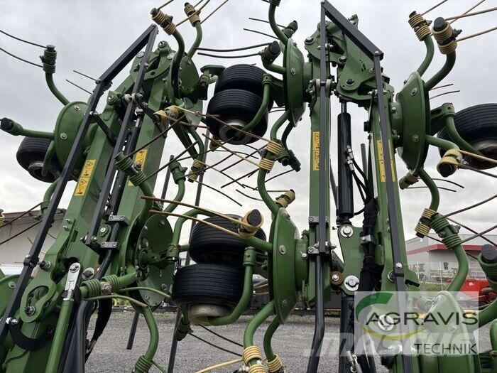 Krone VENDRO 1120 犁耙和摊草机