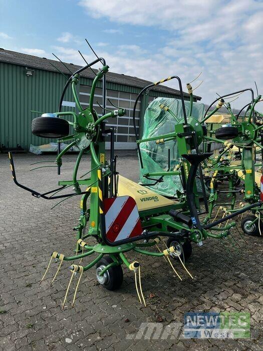 Krone VENDRO 560 犁耙和摊草机