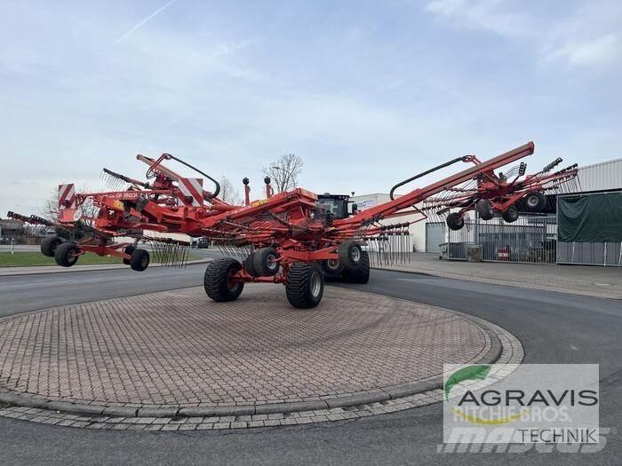 Kuhn GA 15031 犁耙和摊草机