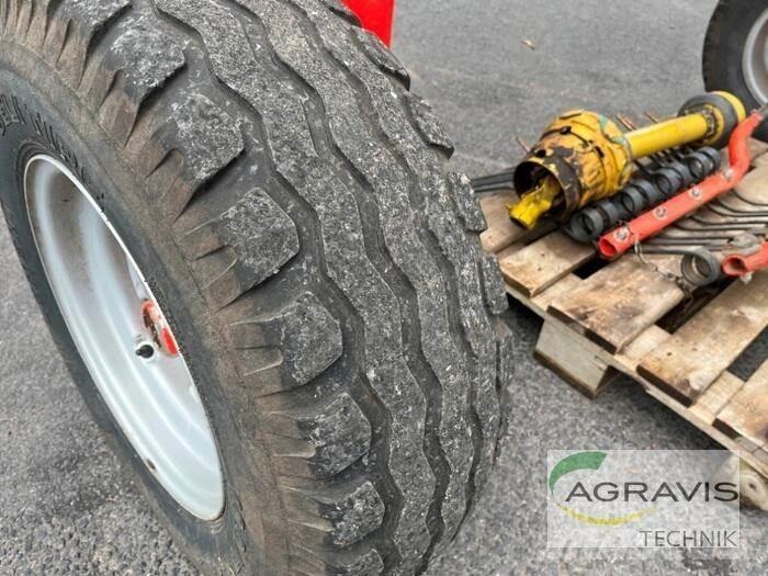 Kuhn GA 7501 犁耙和摊草机
