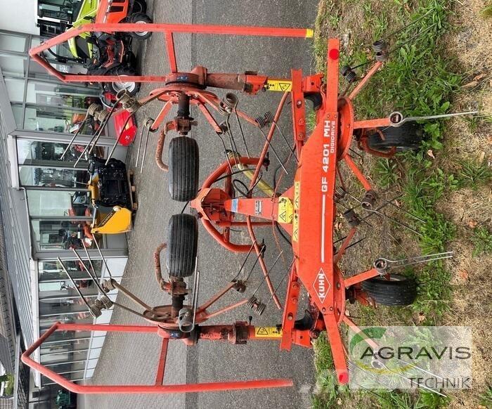 Kuhn GF 4201 MH 犁耙和摊草机