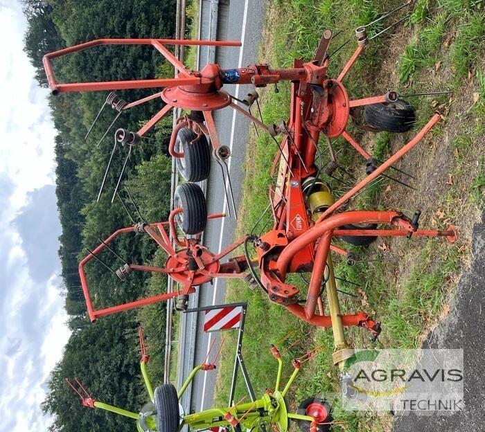 Kuhn GF 4201 MH 犁耙和摊草机
