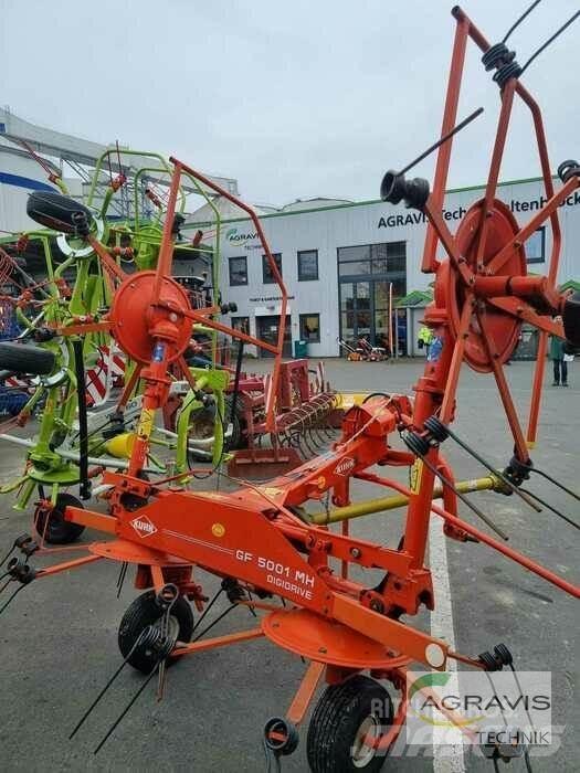 Kuhn GF 5001 MH 犁耙和摊草机