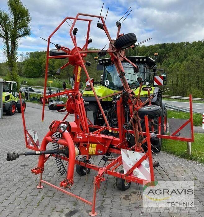 Kuhn GF 642 犁耙和摊草机