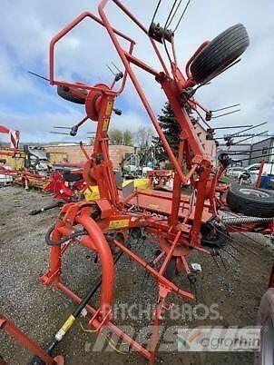 Kuhn GF6502 犁耙和摊草机