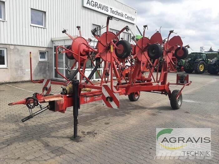 Lely LOTUS 1020 犁耙和摊草机