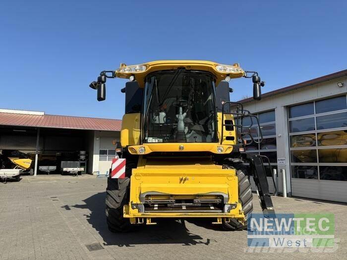 New Holland CX 8060 联合收割机
