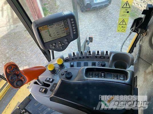 New Holland CX 8090 联合收割机