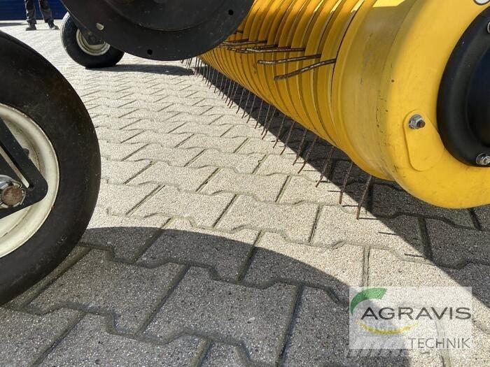 New Holland FR 500 自走式青贮饲料收割机