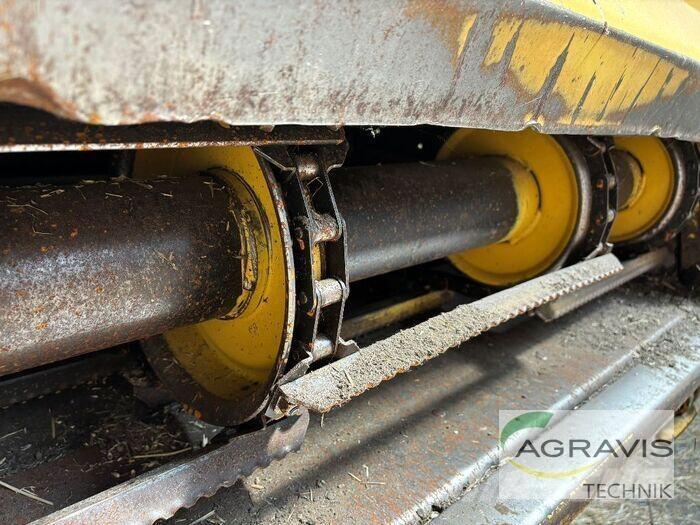 New Holland TF 78 联合收割机