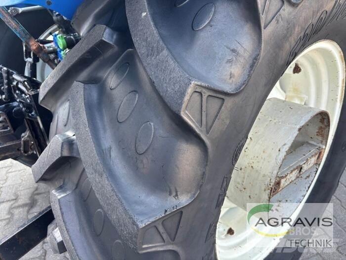 New Holland TLA 100 拖拉机/农用车
